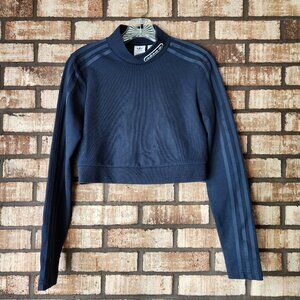 Ladies Addidas long sleeve crop top blue Size M
